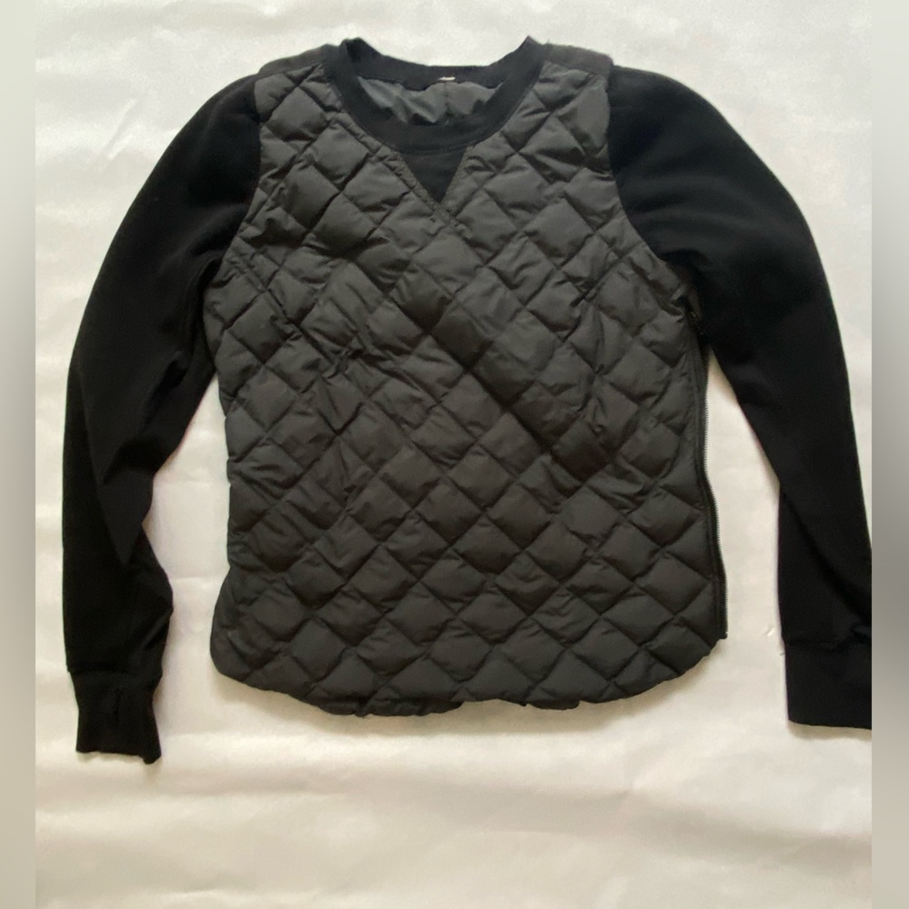 Lululemon Fluff Off Down and Fleece Pullover, Black. SIZE 10